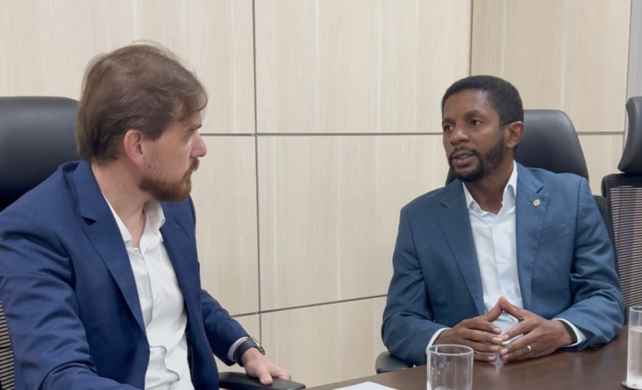 Deputado Josivaldo JP cobra soluções para escoamento da produção rural em reunião no MAPA