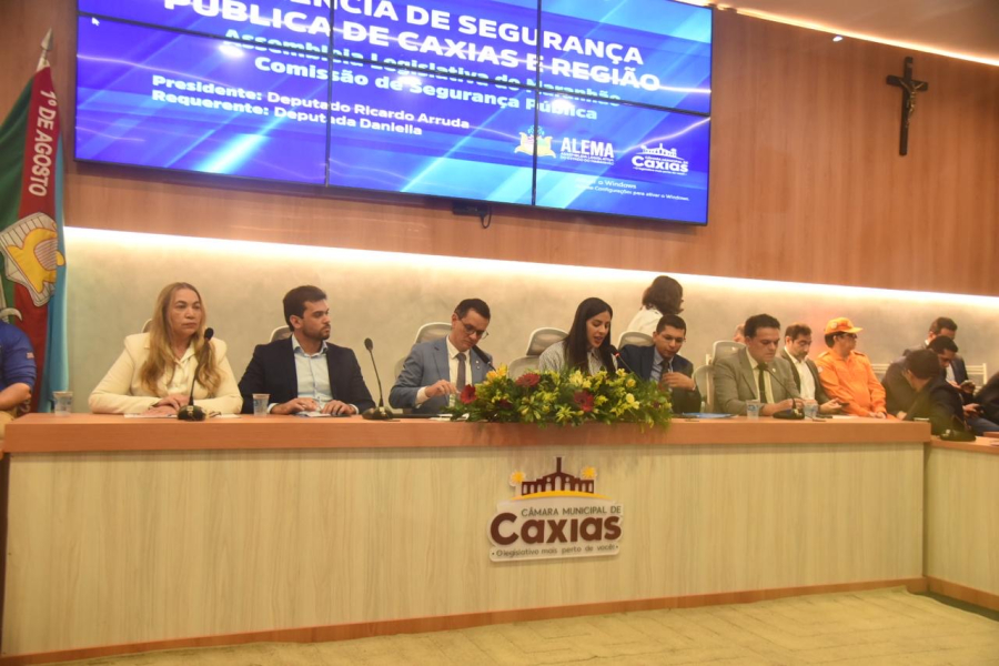Deputadas Daniella e Amanda Gentil trazem benefícios para Caxias através da audiência pública 