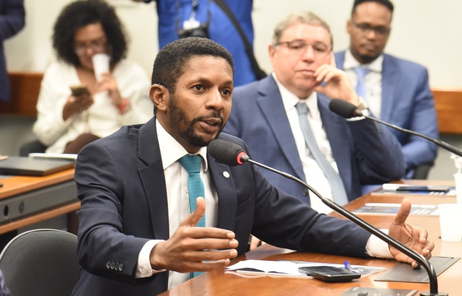     Câmara aprova fim da escala 6x1 com voto favorável de Josivaldo JP