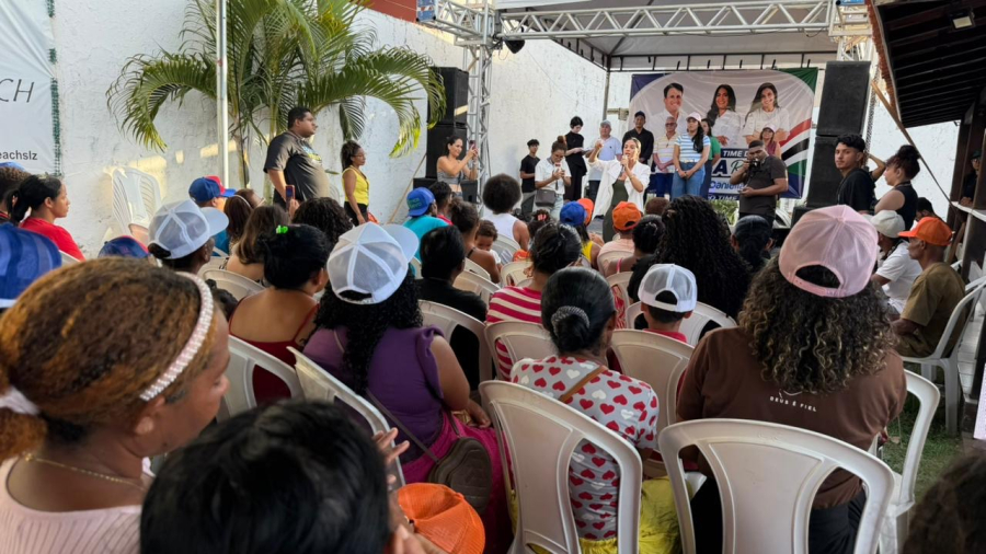 Daniella é recebida por milhares de populares durante ato político no Araçagy, em São José de Ribamar