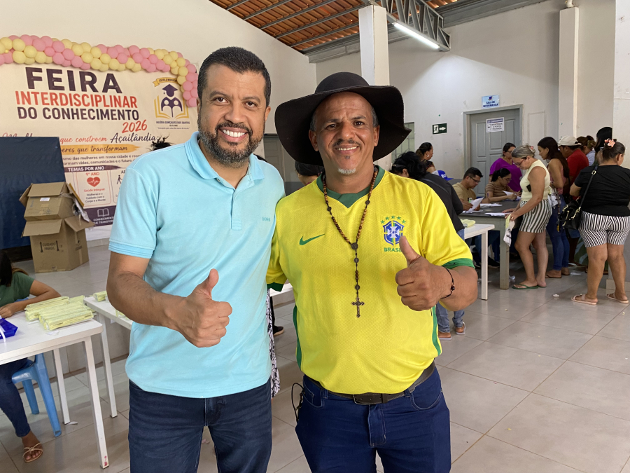     Fabrício Ribeiro e Cibitinho coordenam entrega de óculos e exames em Açailândia