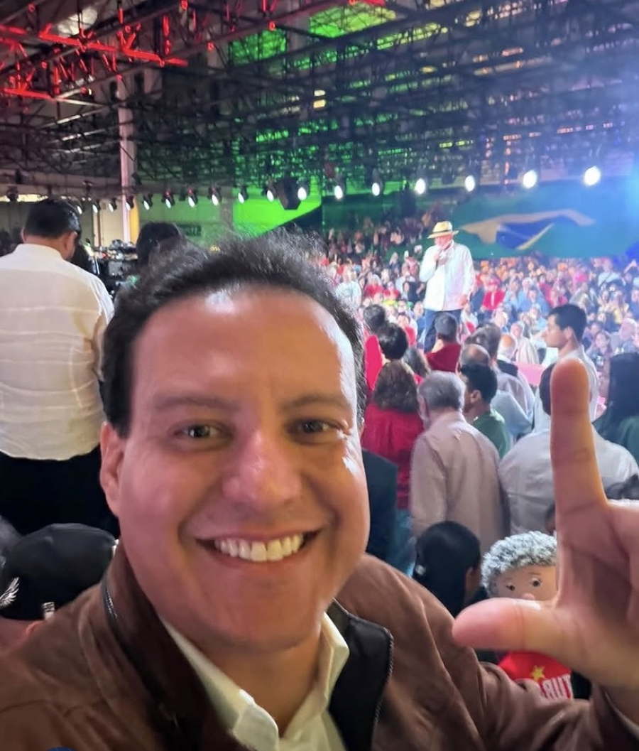 Camarão marca presença na convenção nacional do PT