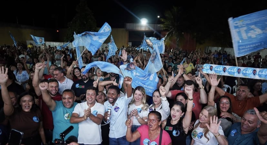 Candidato à reeleição, deputado federal Josivaldo JP faz balanço de mandato e reúne multidão em Açailândia